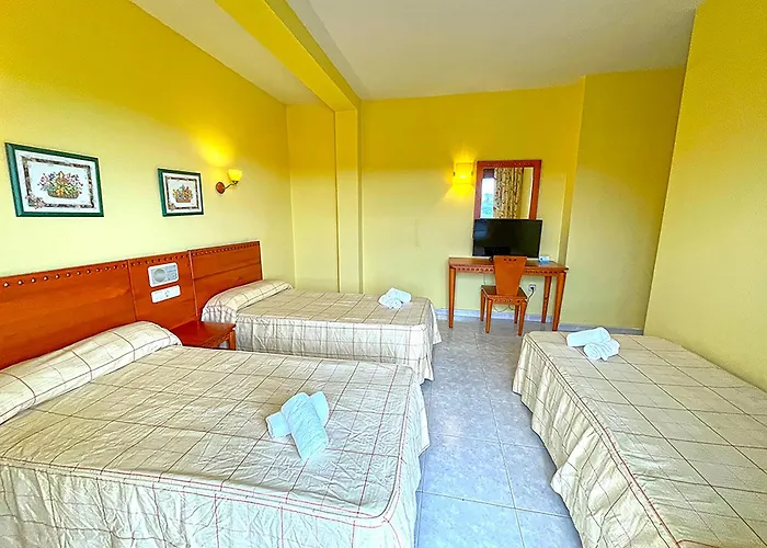 Hotel Acquamaris 3000 2*